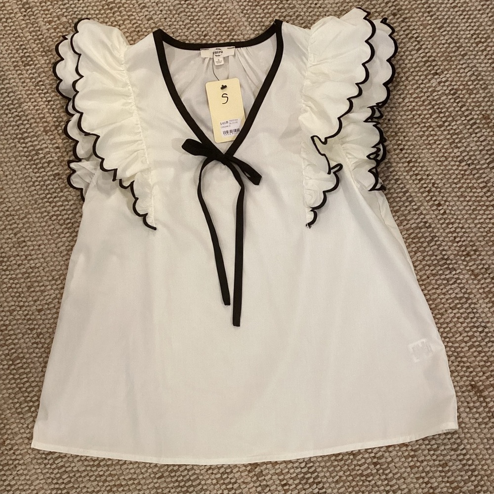NWT entro White Ruffle Sleeve V-Neck Blouse with Black Trim